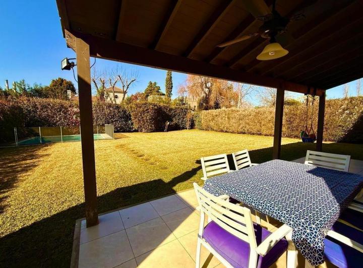 Casa · 130m² · 6 Ambientes · 1 Cochera