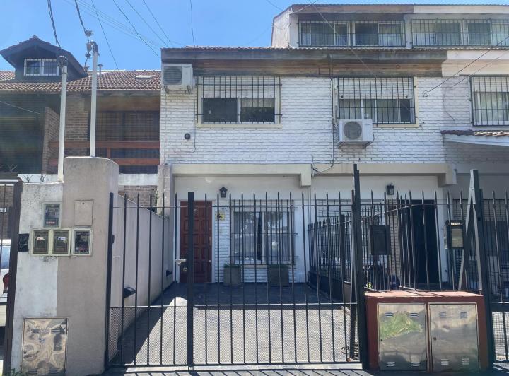 Casa · 71m² · 3 Ambientes · 1 Cochera