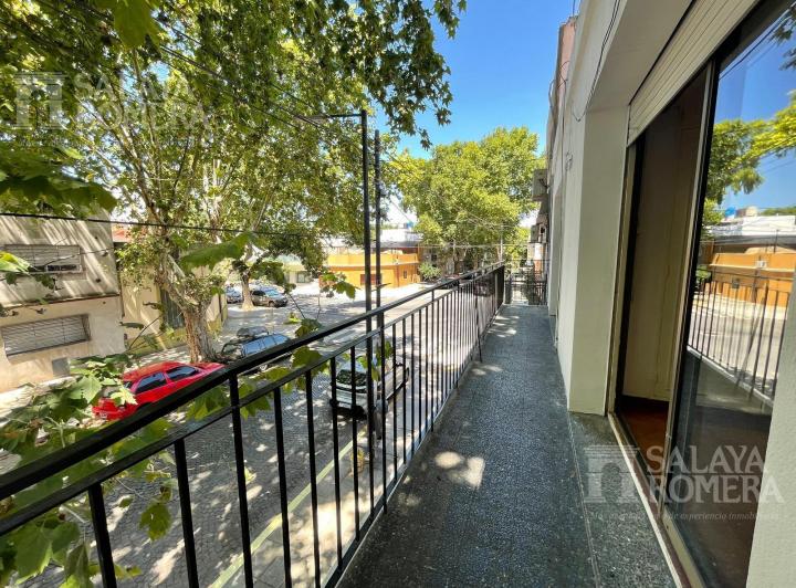 Casa · 1m² · 5 Ambientes · 1 Cochera
