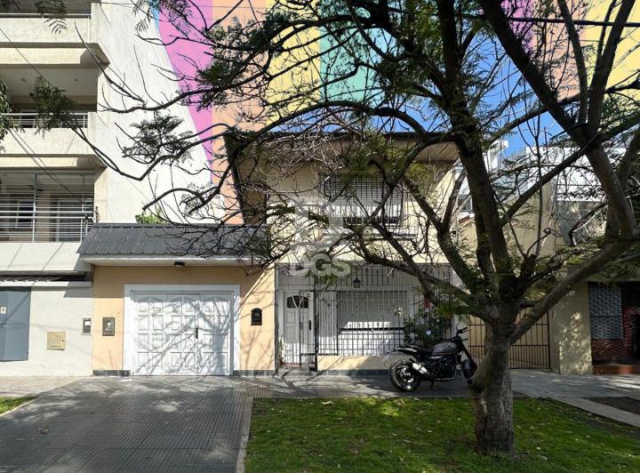 Casa · 131m² · 5 Ambientes · 1 Cochera
