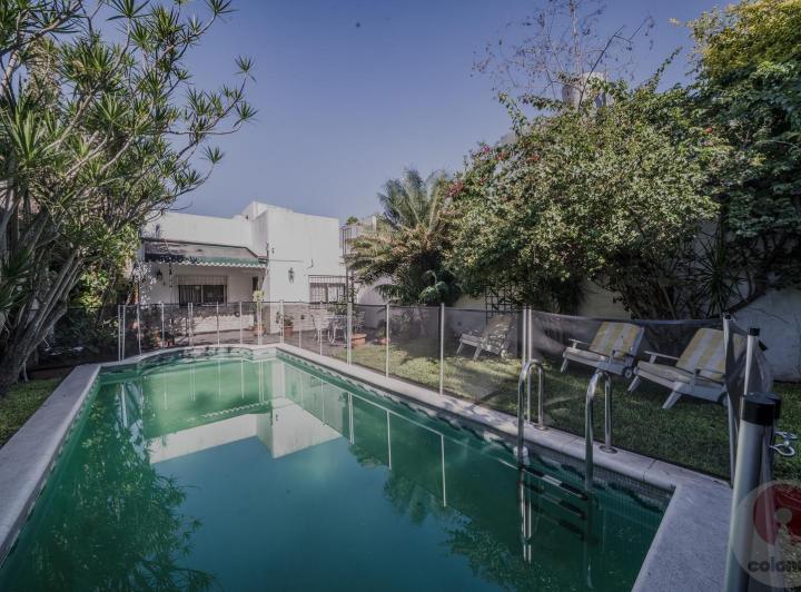 Casa · 165m² · 4 Ambientes · 2 Cocheras