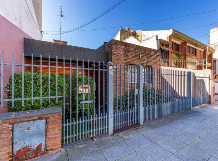 Casa · 150m² · 3 Ambientes · 2 Cocheras