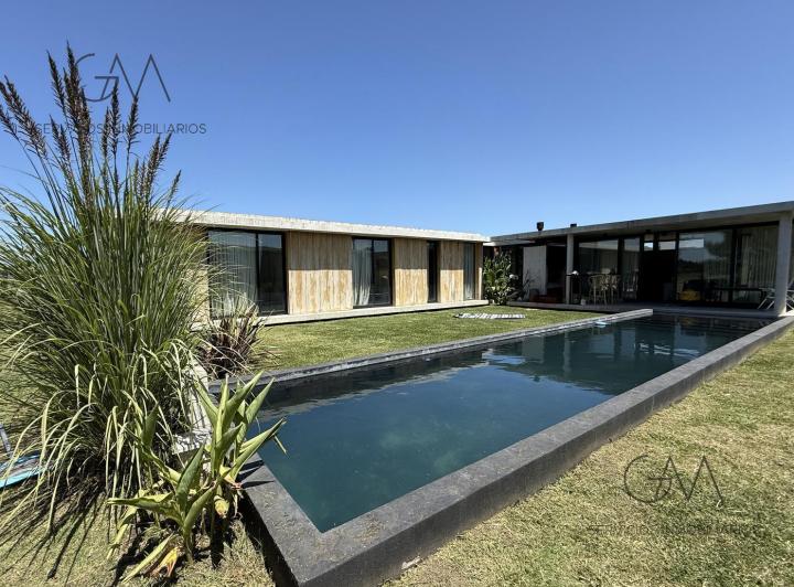Casa · 187m² · 4 Ambientes
