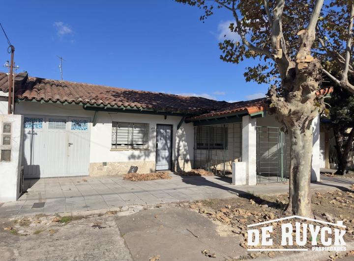 Casa · 145m² · 3 Ambientes · 1 Cochera