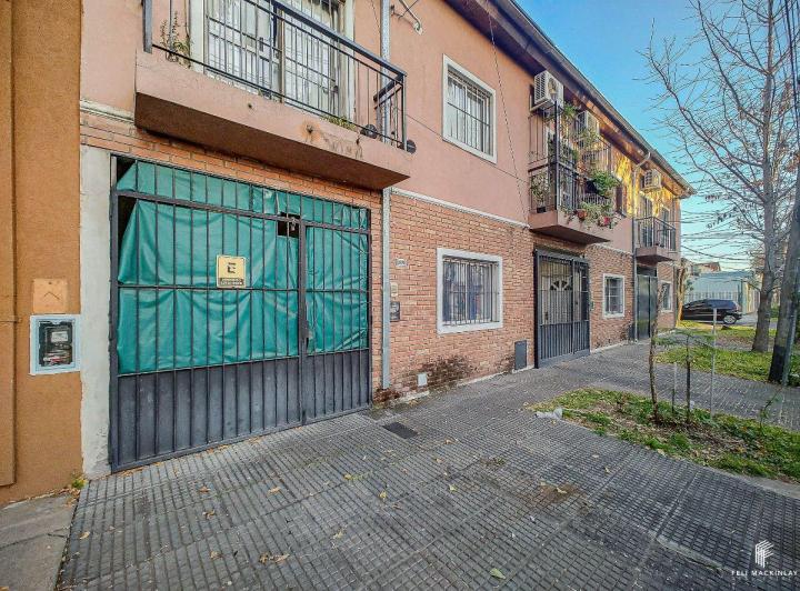 Casa · 100m² · 4 Ambientes · 1 Cochera