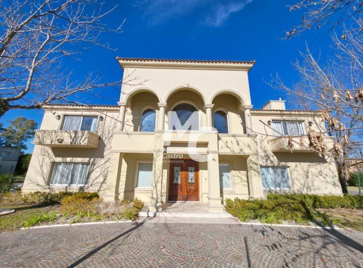Casa · 770m² · 6 Ambientes