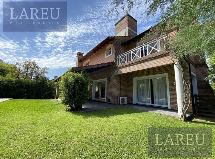 Casa · 180m² · 4 Ambientes