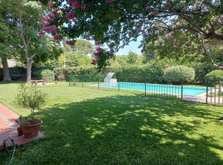Casa · 185m² · 5 Ambientes · 3 Cocheras