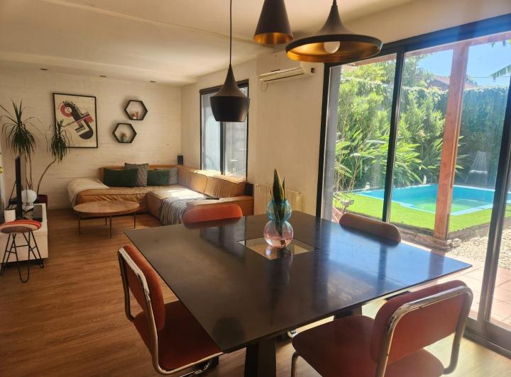 Casa · 170m² · 4 Ambientes · 1 Cochera