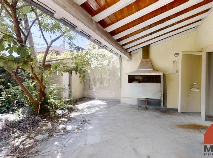 Casa · 164m² · 5 Ambientes · 1 Cochera