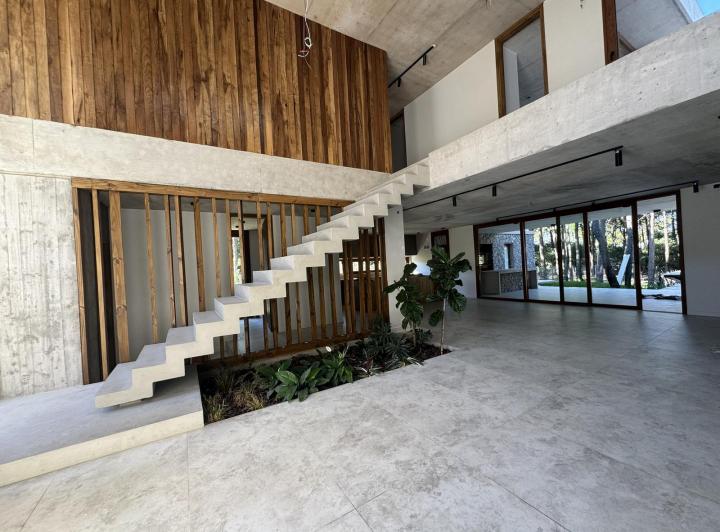 Casa · 373m² · 6 Ambientes