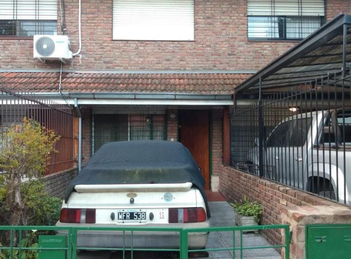 Casa · 110m² · 4 Ambientes · 1 Cochera
