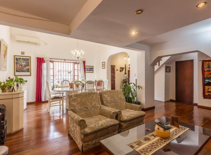 Casa · 128m² · 6 Ambientes