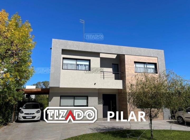 Casa · 170m² · 4 Ambientes · 2 Cocheras