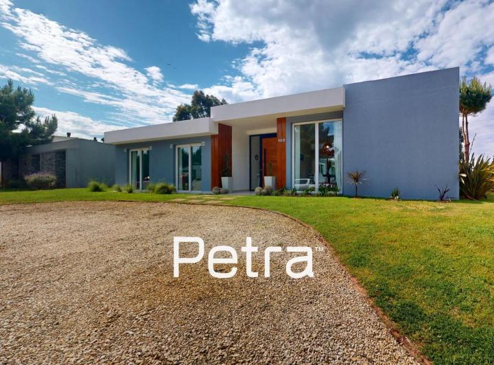 Casa · 180m² · 5 Ambientes