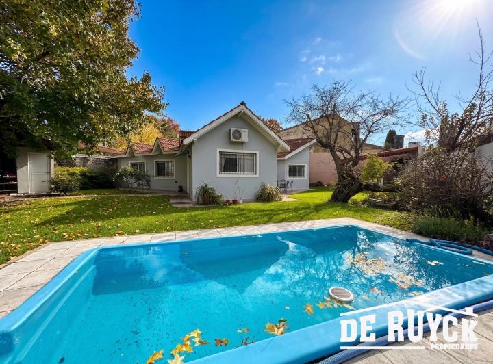 Casa · 167m² · 4 Ambientes · 1 Cochera