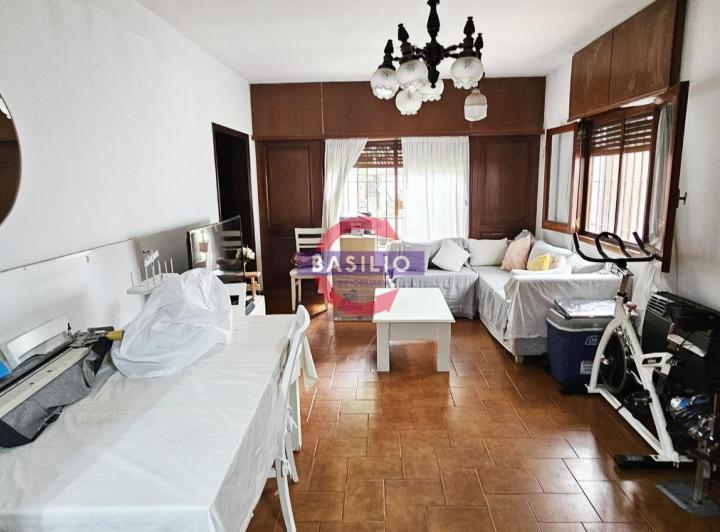 Casa · 94m² · 4 Ambientes · 1 Cochera