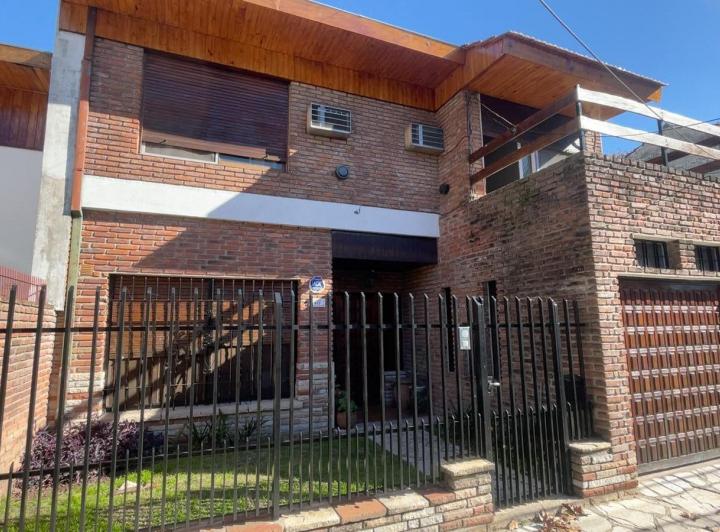 Casa · 161m² · 5 Ambientes · 1 Cochera