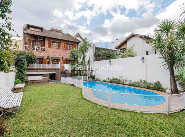 Casa · 430m² · 5 Ambientes · 3 Cocheras
