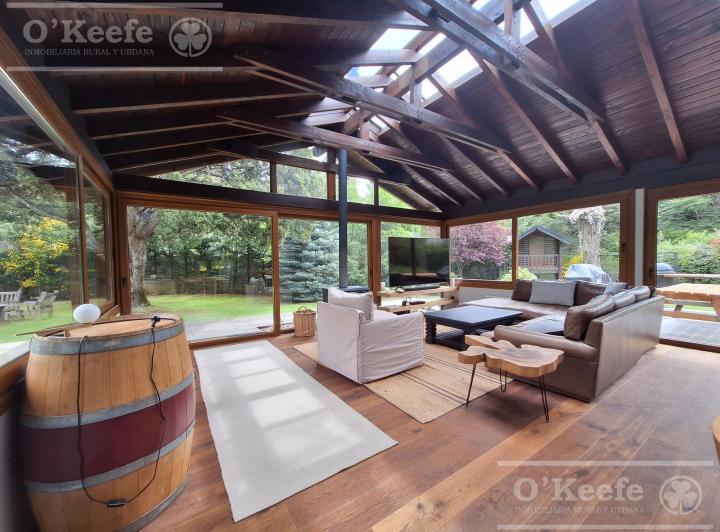 Casa · 421m² · 6 Ambientes