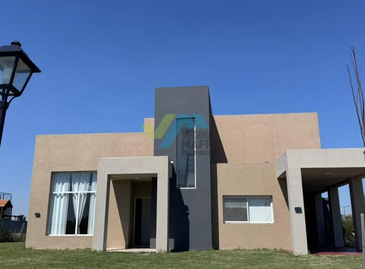 Casa · 180m² · 5 Ambientes · 1 Cochera