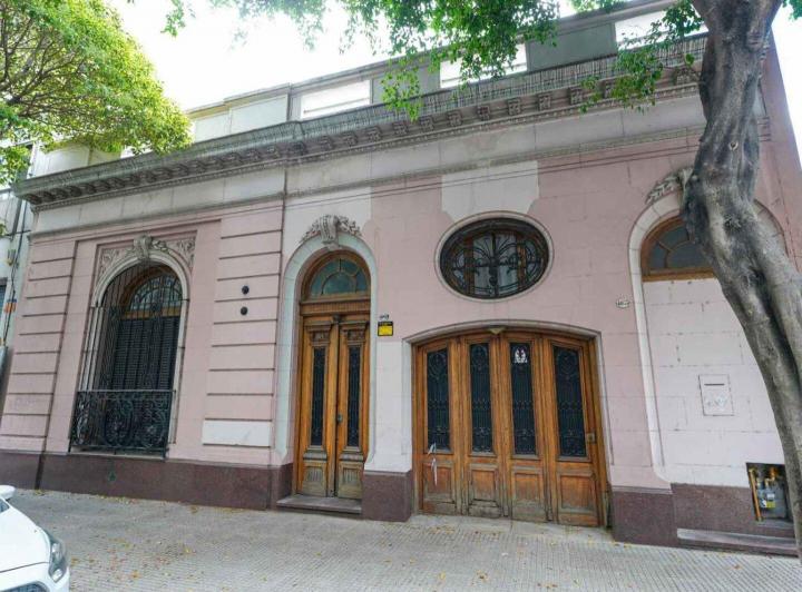 Casa · 170m² · 3 Ambientes · 1 Cochera