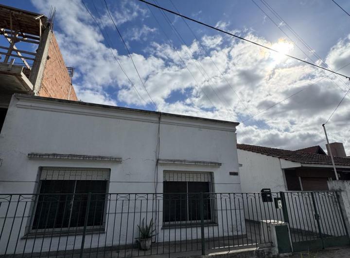 Casa · 172m² · 7 Ambientes · 1 Cochera