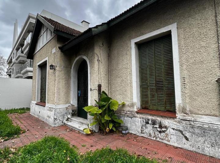Casa · 346m² · 3 Ambientes · 1 Cochera