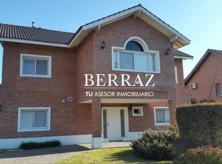 Casa · 270m² · 5 Ambientes · 5 Cocheras