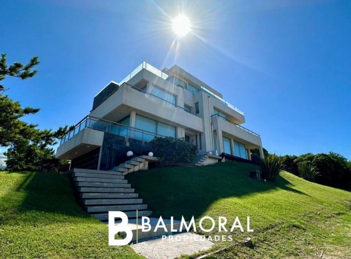 Casa · 526m² · 5 Ambientes