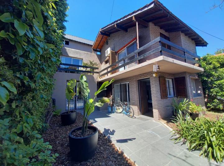 Casa · 173m² · 6 Ambientes