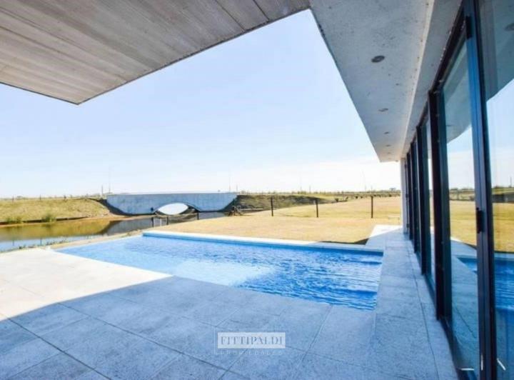 Casa · 287m² · 5 Ambientes