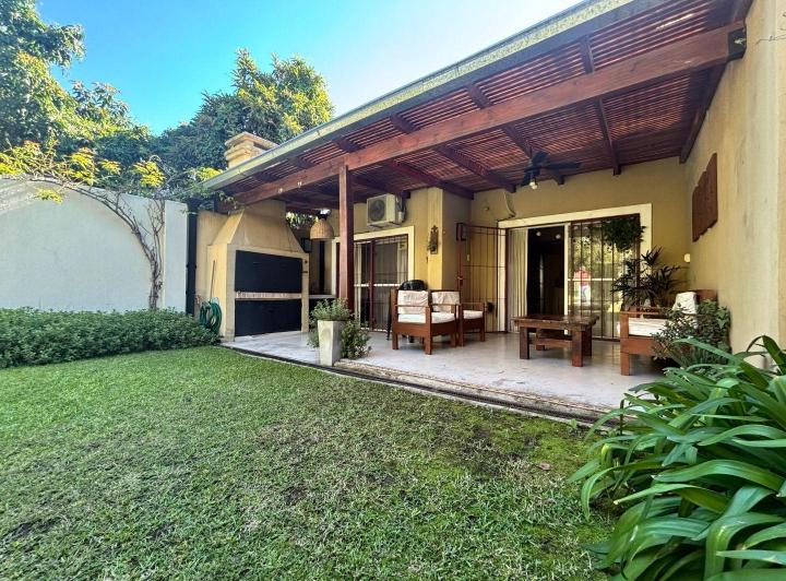 Casa · 114m² · 3 Ambientes · 1 Cochera