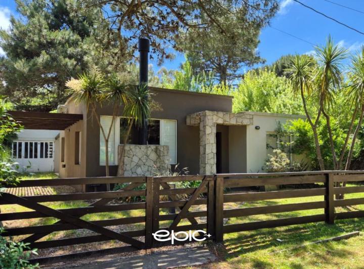 Casa · 110m² · 3 Ambientes · 2 Cocheras