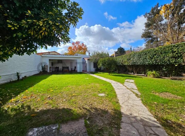 Casa · 110m² · 4 Ambientes · 1 Cochera