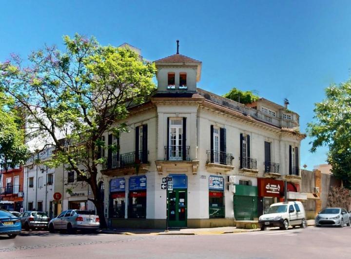 Casa · 224m² · 9 Ambientes