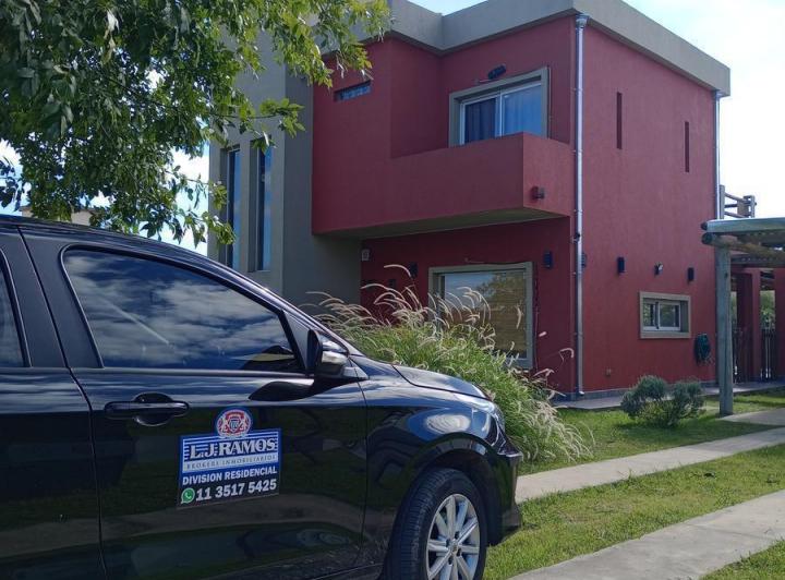 Casa · 150m² · 5 Ambientes · 1 Cochera