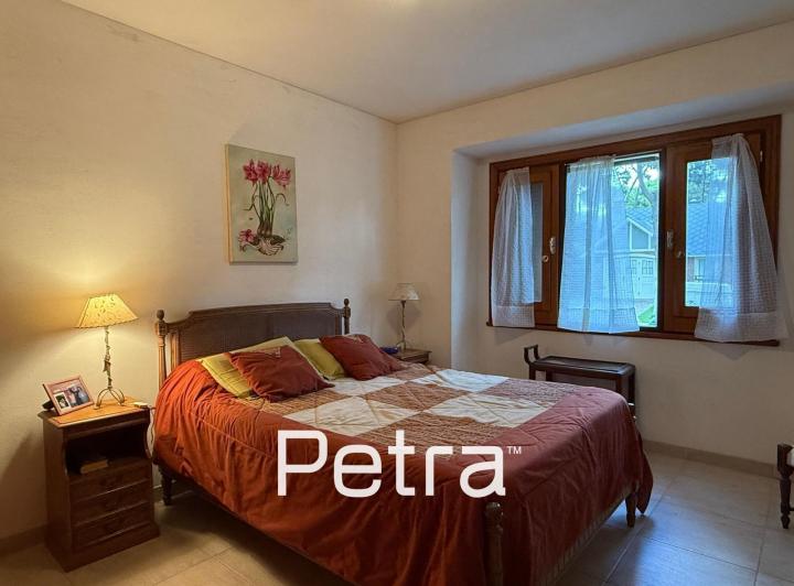 Casa · 210m² · 5 Ambientes
