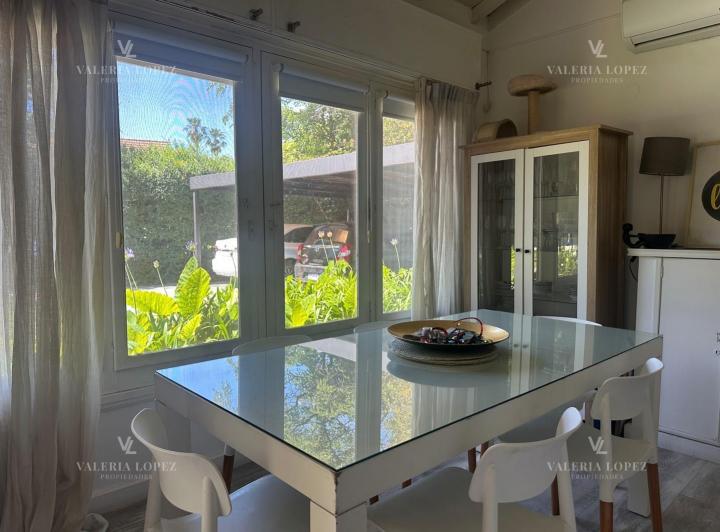Casa · 183m² · 4 Ambientes · 5 Cocheras