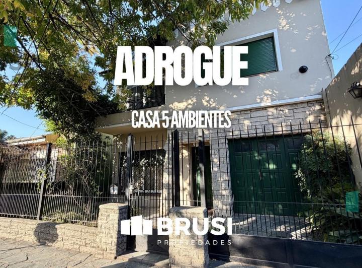 Casa · 188m² · 5 Ambientes · 1 Cochera