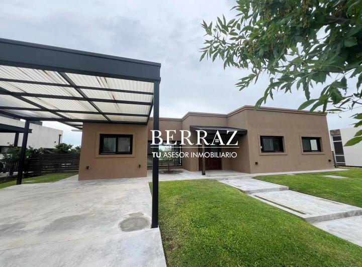 Casa · 160m² · 4 Ambientes · 2 Cocheras