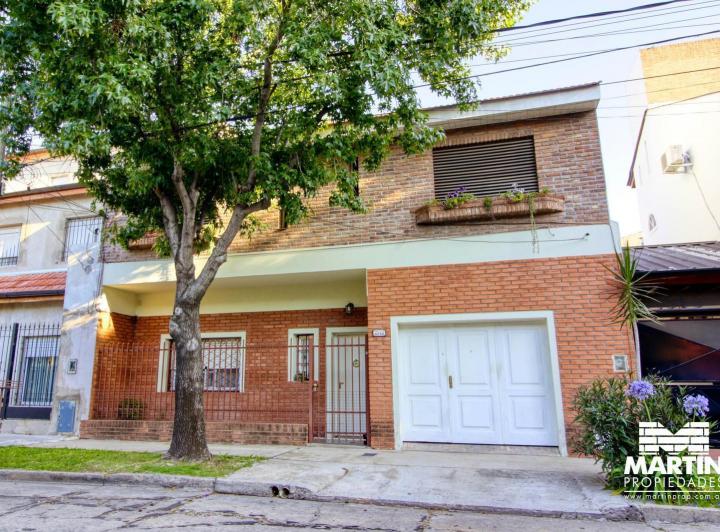 Casa · 171m² · 5 Ambientes · 1 Cochera