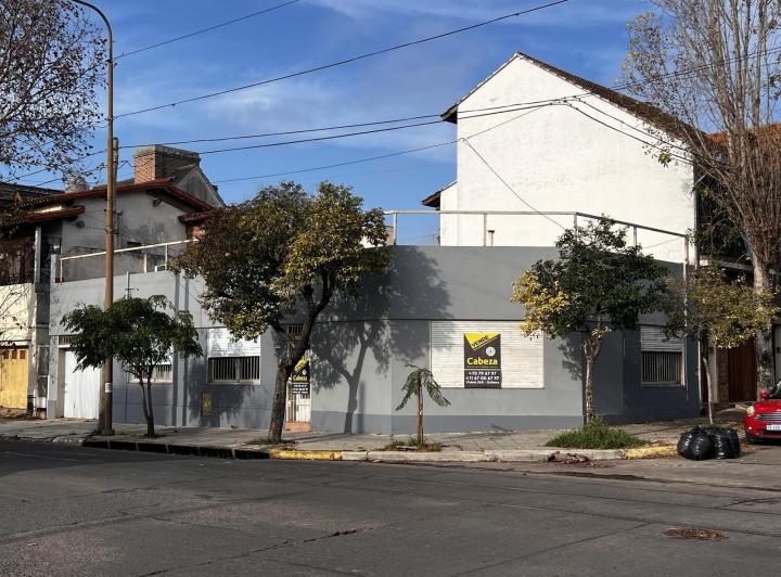 Casa · 145m² · 4 Ambientes · 2 Cocheras