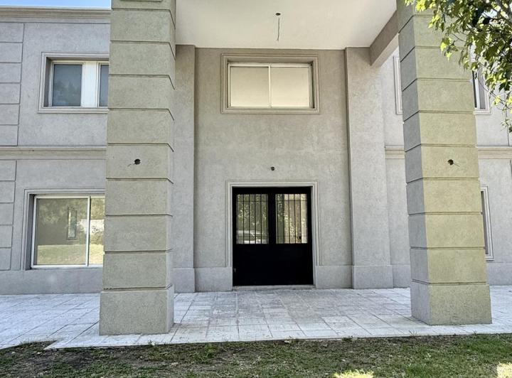 Casa · 267m² · 4 Ambientes · 3 Cocheras