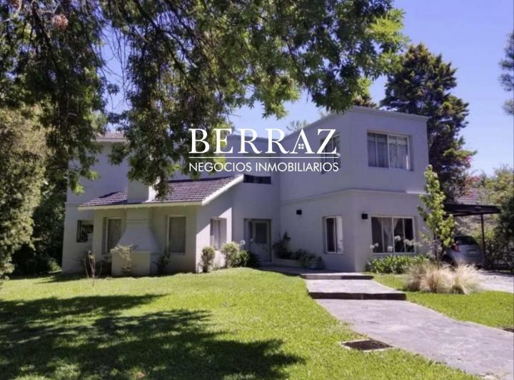 Casa · 280m² · 6 Ambientes · 2 Cocheras