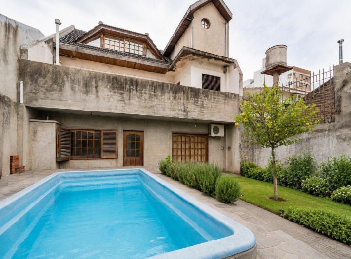 Casa · 225m² · 7 Ambientes