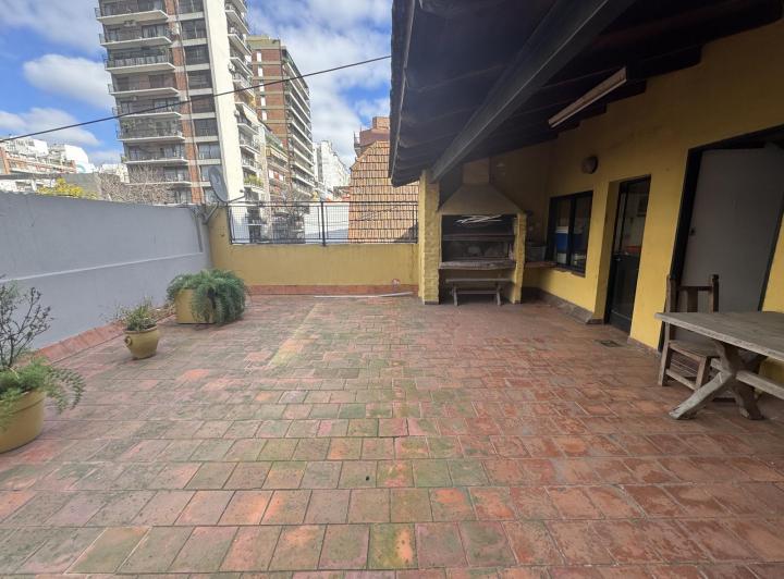 Casa · 273m² · 5 Ambientes · 1 Cochera
