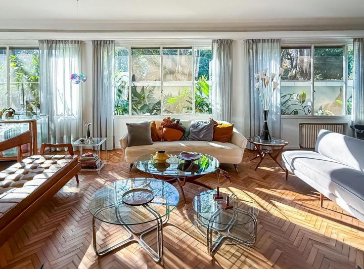 Casa · 521m² · 10 Ambientes · 1 Cochera