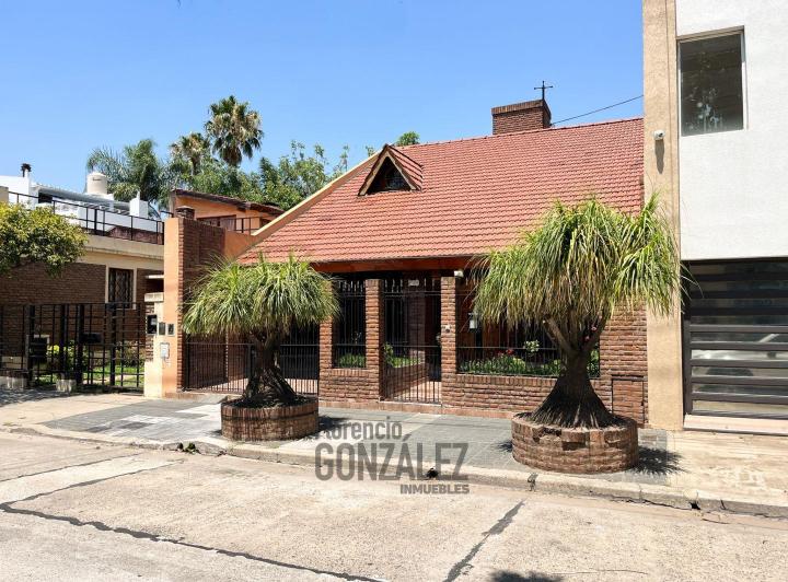 Casa · 180m² · 5 Ambientes