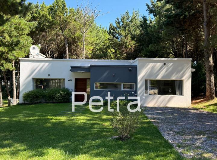 Casa · 170m² · 5 Ambientes